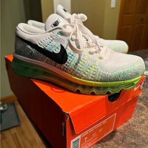 Nike Fly Knit shoes